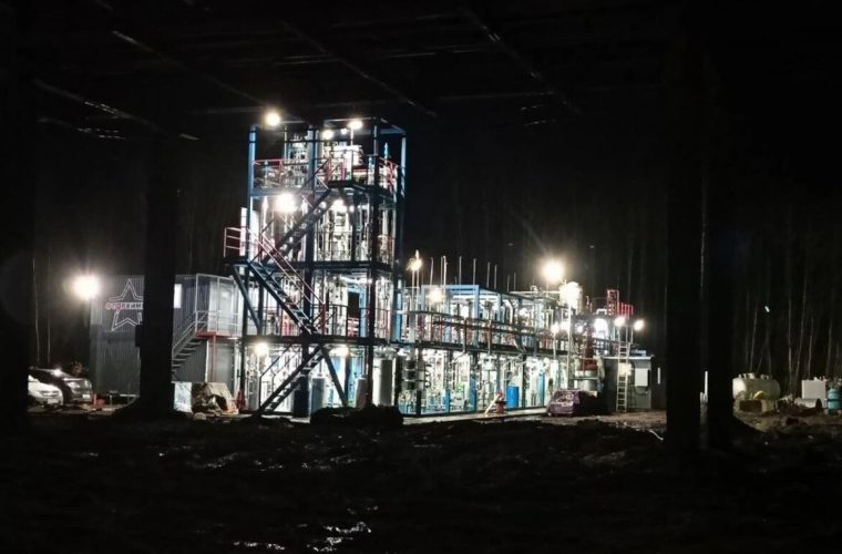 Освещение наружной установки химического завода